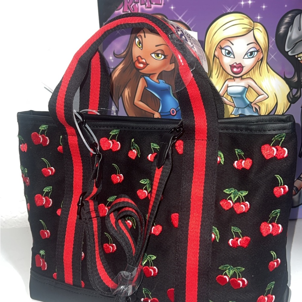 Cherry tote - Picture 2 of 3